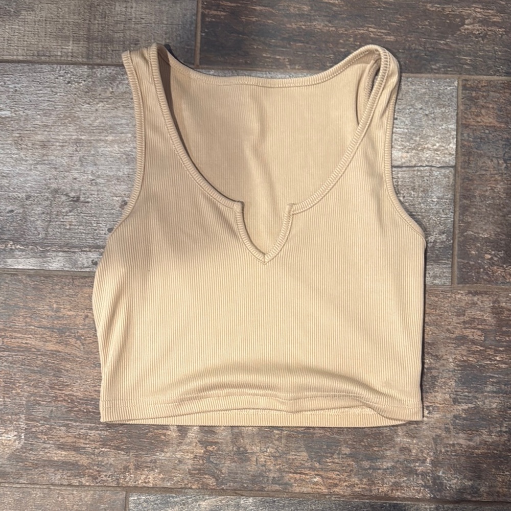 Tan‎ Sleeveless Ribbed Crop Top